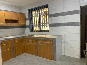 3bdrm Apartment in Oyarifa Tipper for rent