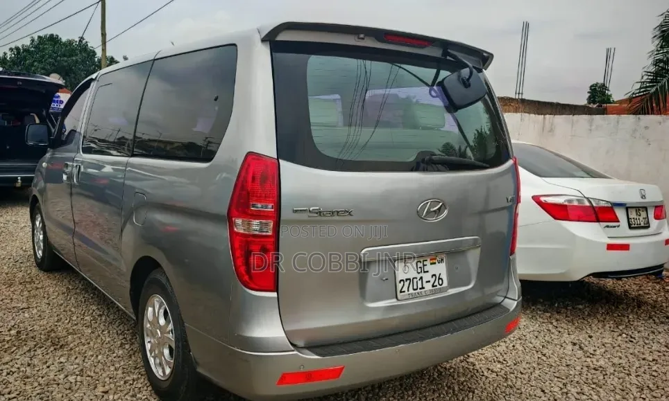 Hyundai Starex 2013 Silver