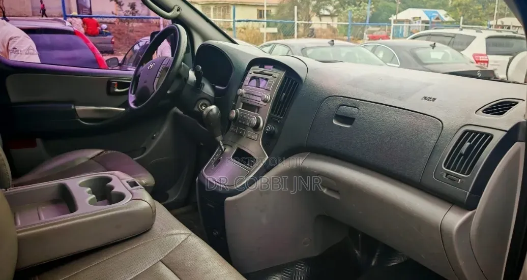 Hyundai Starex 2013 Silver