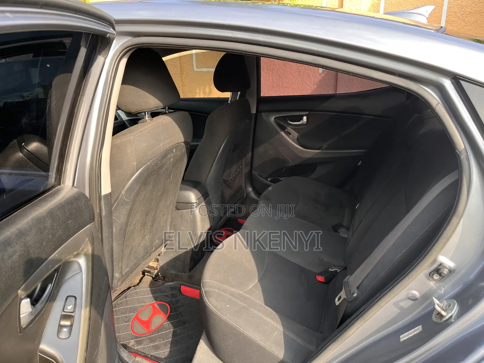 Hyundai Elantra Limited Sedan FWD (1.8L 4cyl 6A) 2013 Gray