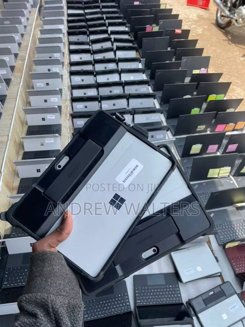 New Laptop Microsoft Surface Go 2 8GB Intel Core M3 SSD 128GB