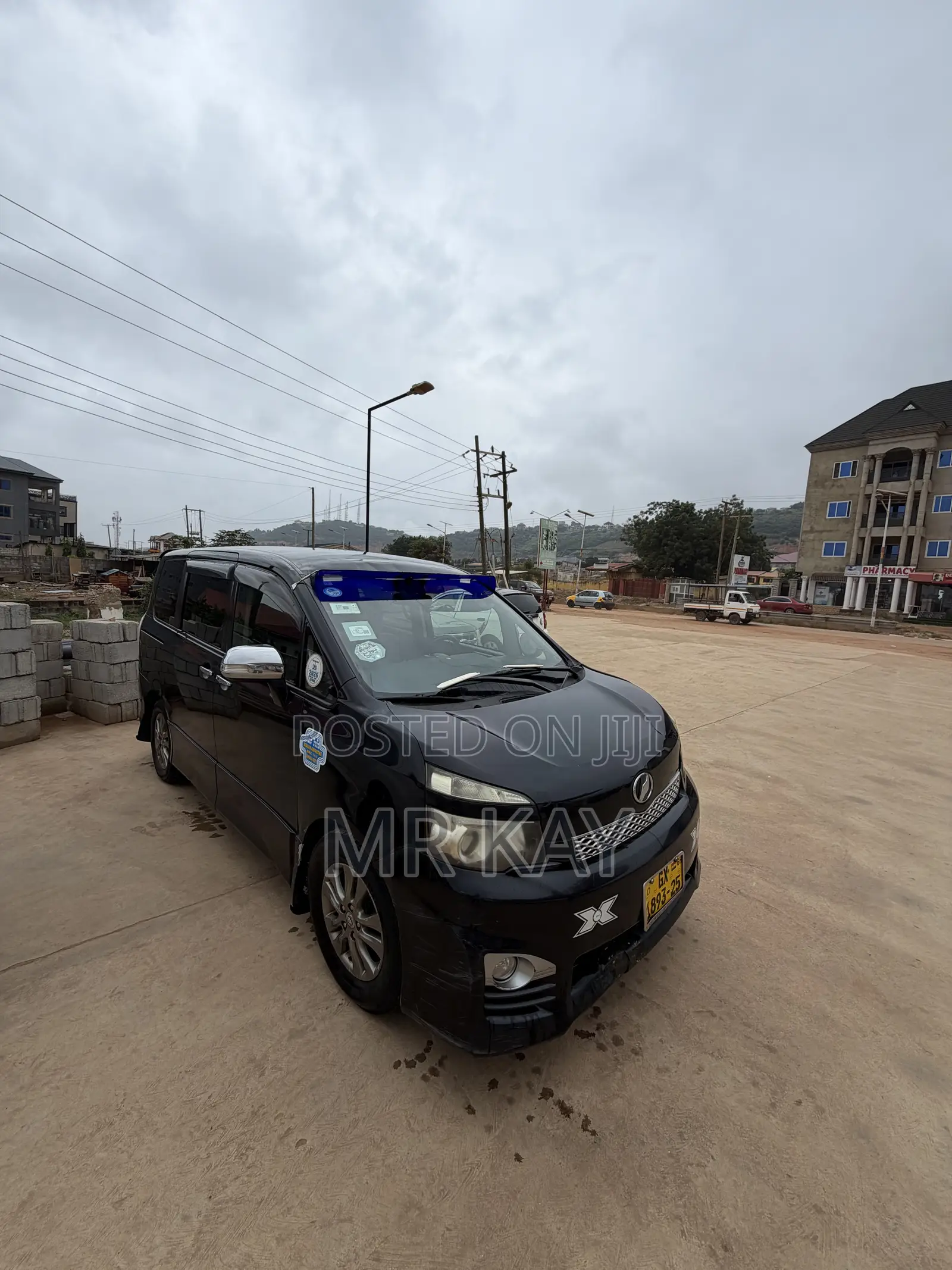 Toyota Voxy X 2WD 7-Seater 2012 Black