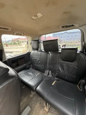 Toyota Voxy X 2WD 7-Seater 2012 Black