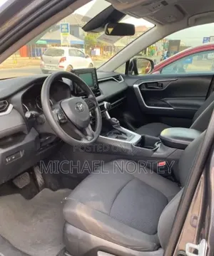 Toyota RAV4 LE 2021 Gray