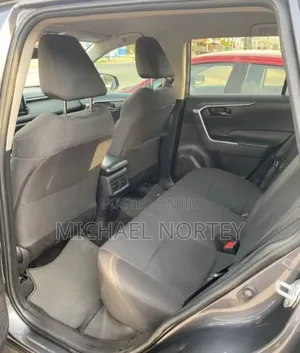 Toyota RAV4 LE 2021 Gray