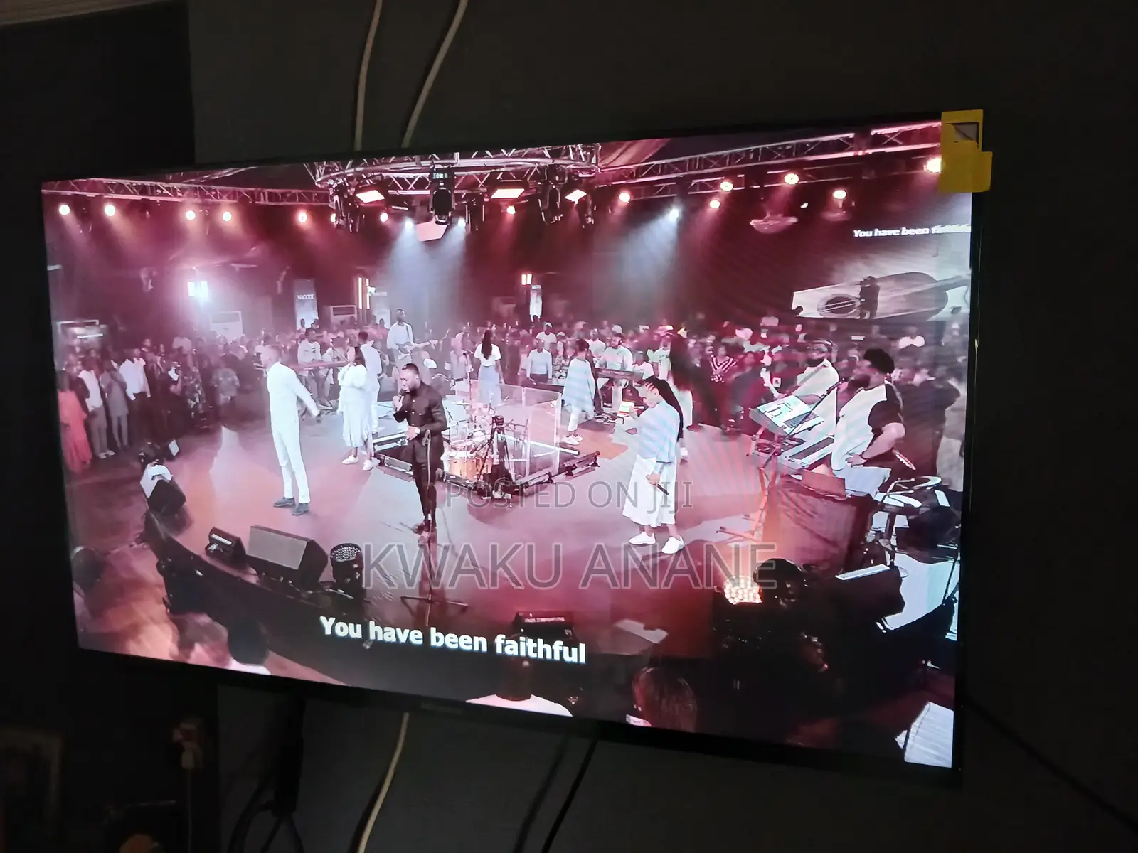 43 Inch FHD Hisense TV