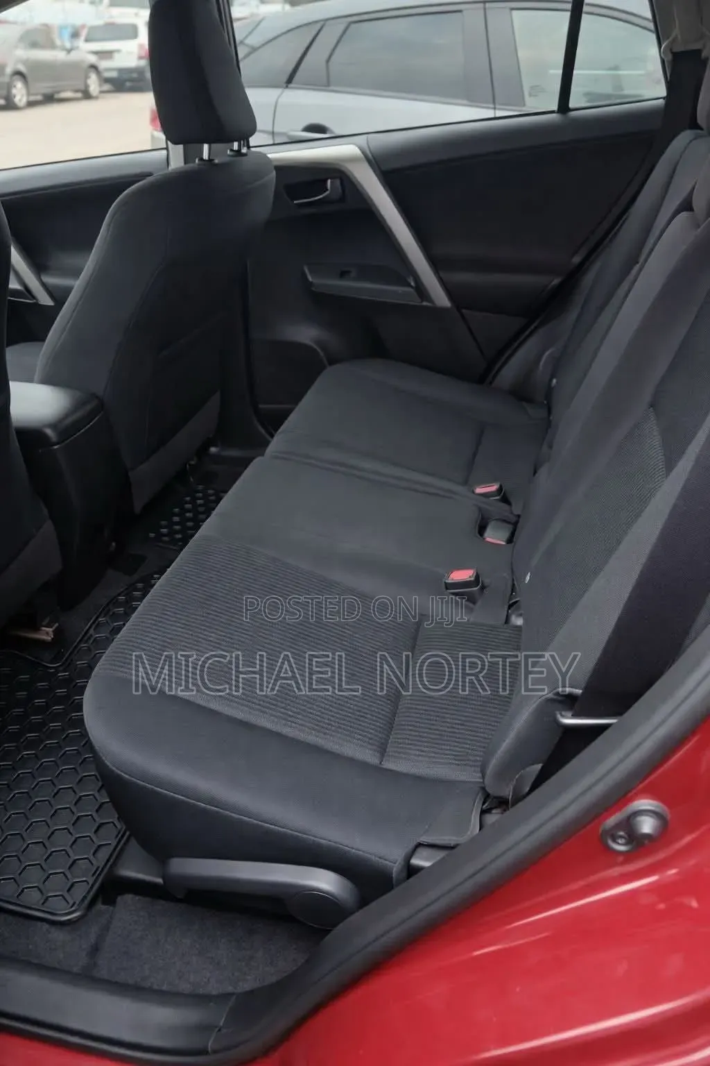 Toyota RAV4 XLE AWD (2.5L 4cyl 6A) 2017 Red