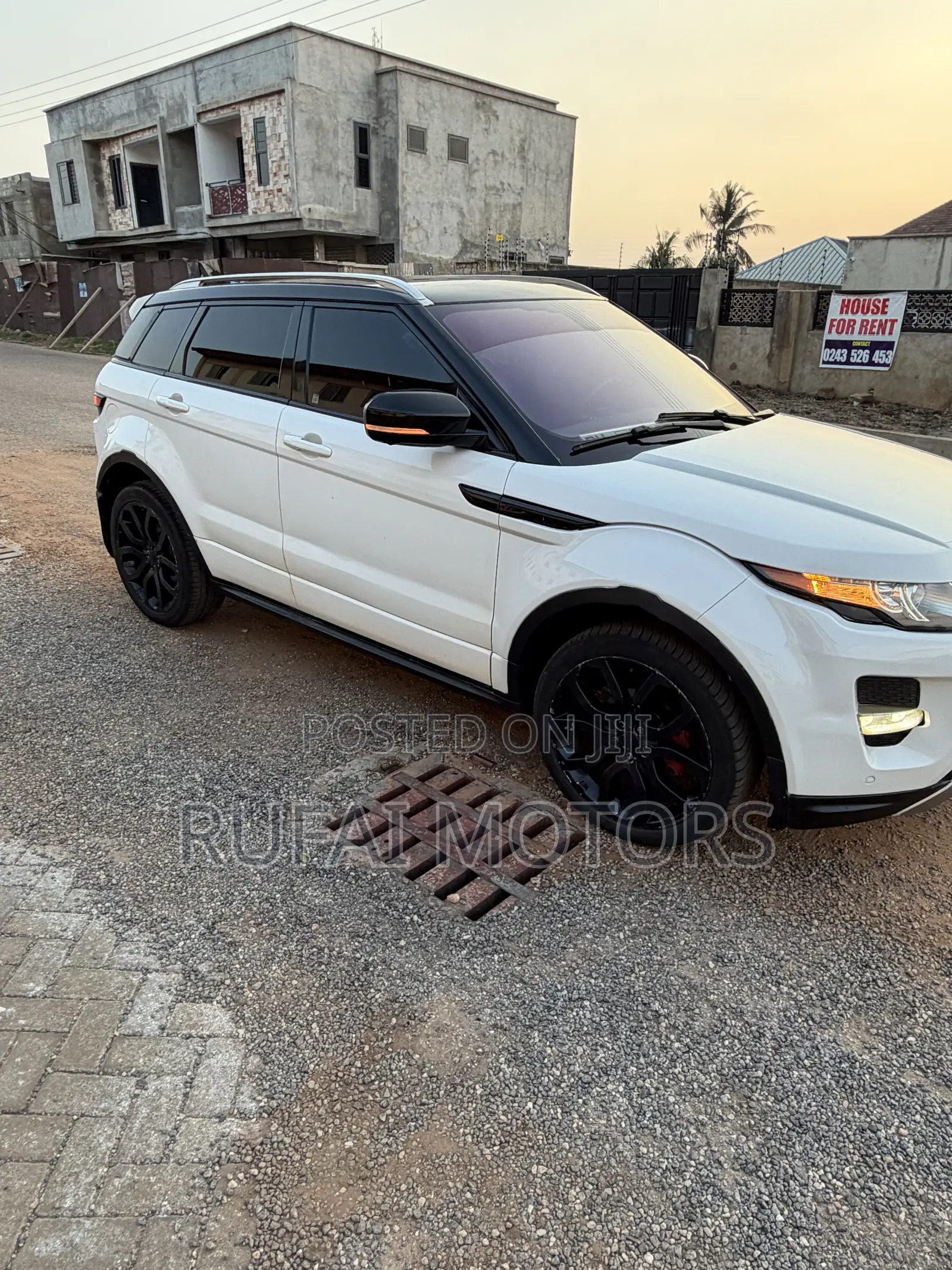 Land Rover Range Rover Evoque Dynamic 4x4 (2.0L 4cyl 9A) 2014 White
