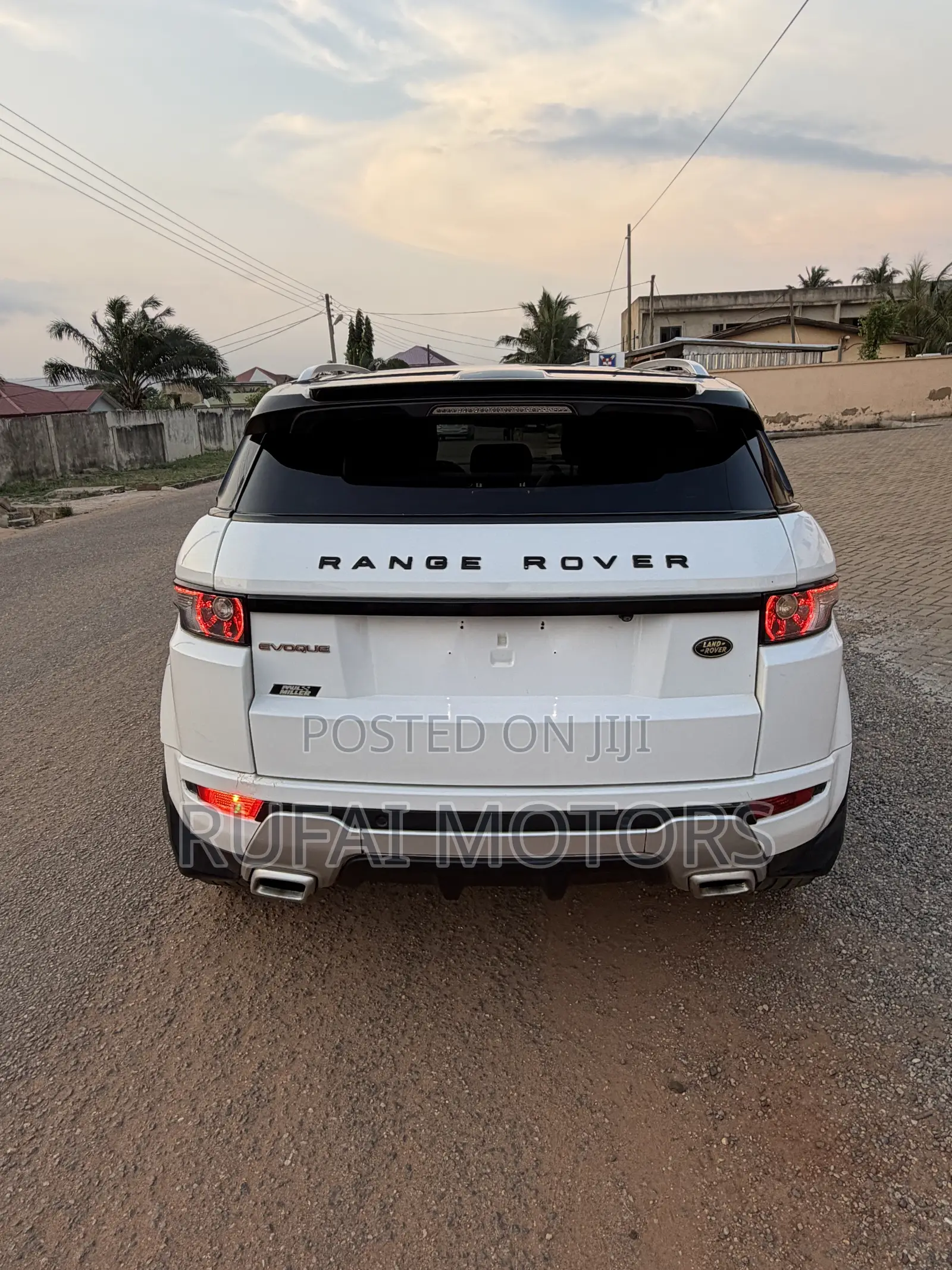 Land Rover Range Rover Evoque Dynamic 4x4 (2.0L 4cyl 9A) 2014 White
