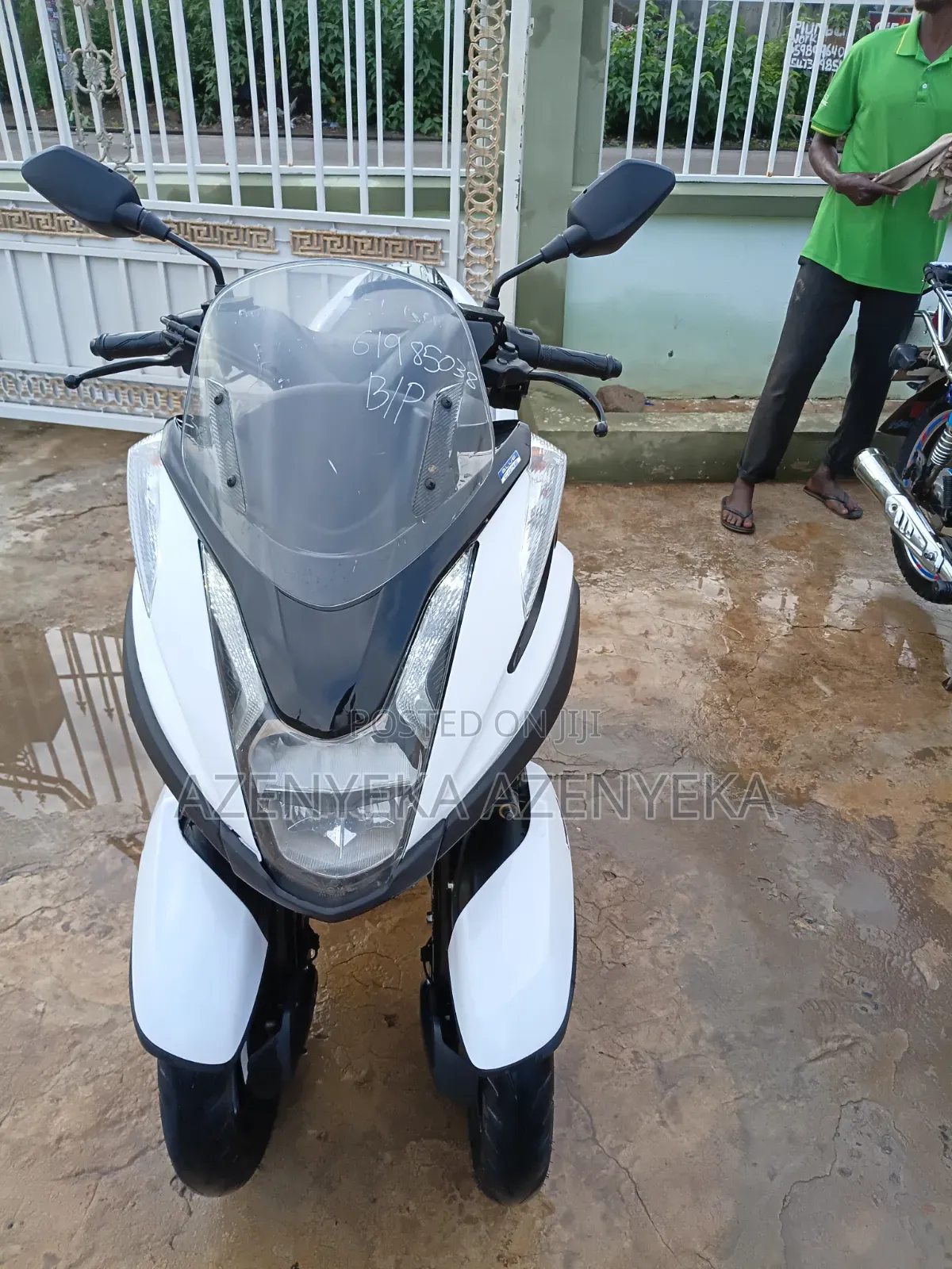 Yamaha 2025 White