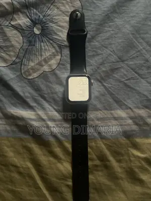 Apple Series 5