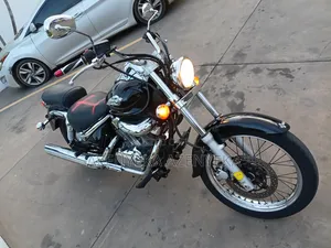 Suzuki Intruder 2016 Black