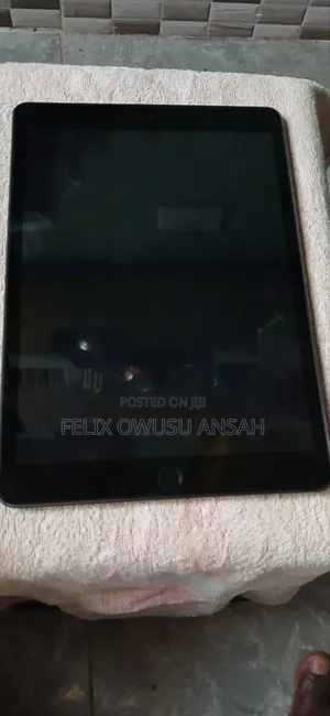 Apple iPad 10.2 (2021) 256 GB Gray