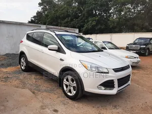 Ford Escape 2016 Pearl