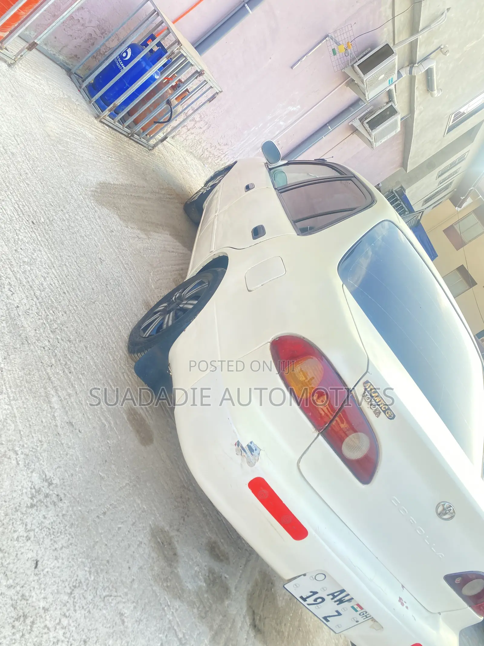 Toyota Corolla 2002 White