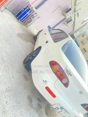 Toyota Corolla 2002 White