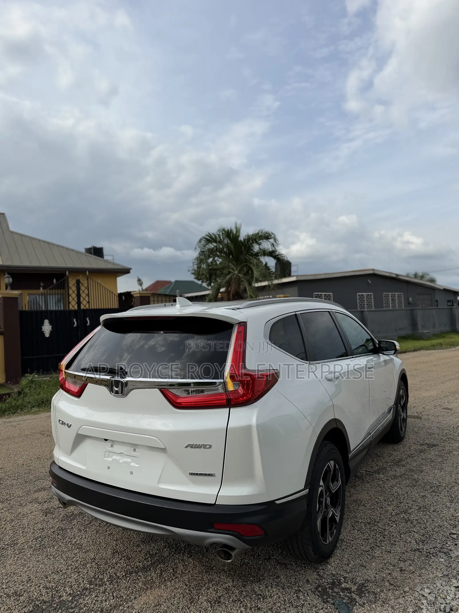 Honda CR-V Touring 4dr SUV AWD (1.5L 4cyl CVT) 2017 White