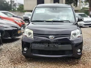Toyota Sienta 1.5 FWD 2013 Burgundy