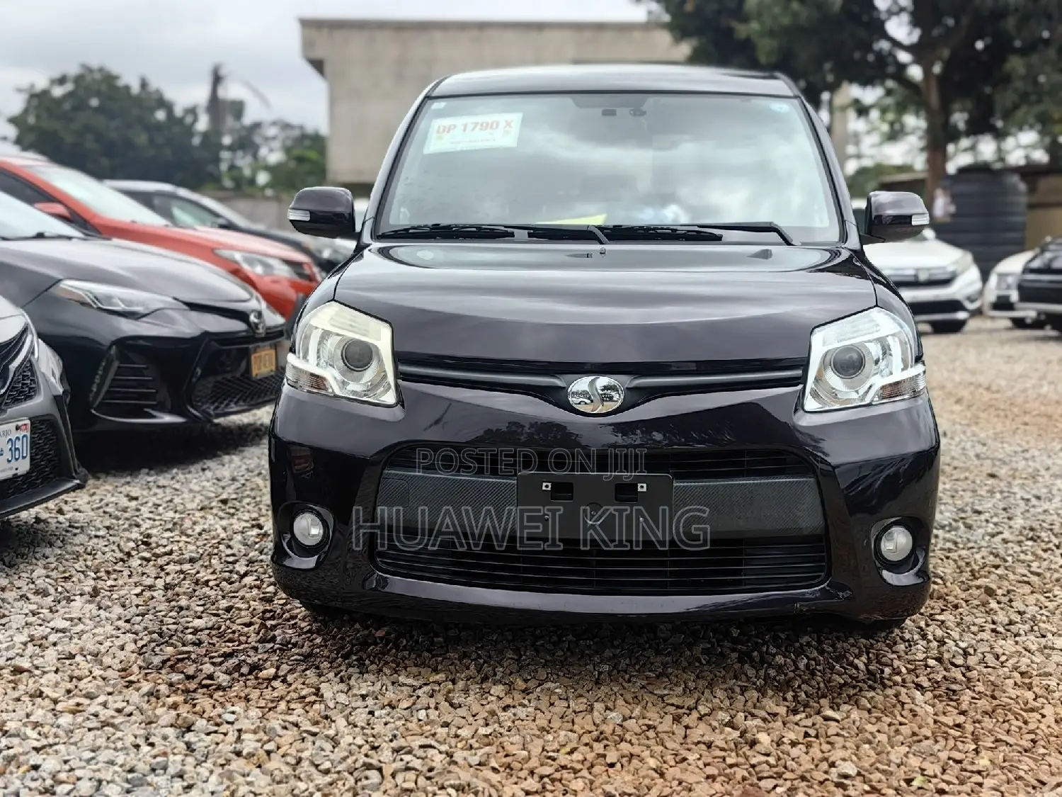 Toyota Sienta 1.5 FWD 2013 Burgundy