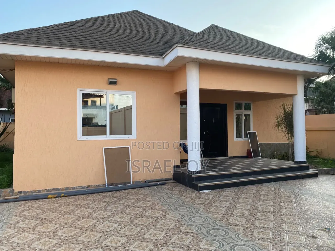3bdrm House in Caterpillar Junction, Accra Metropolitan for rent