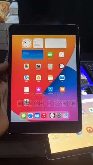 Apple iPad mini 4 128 GB Silver