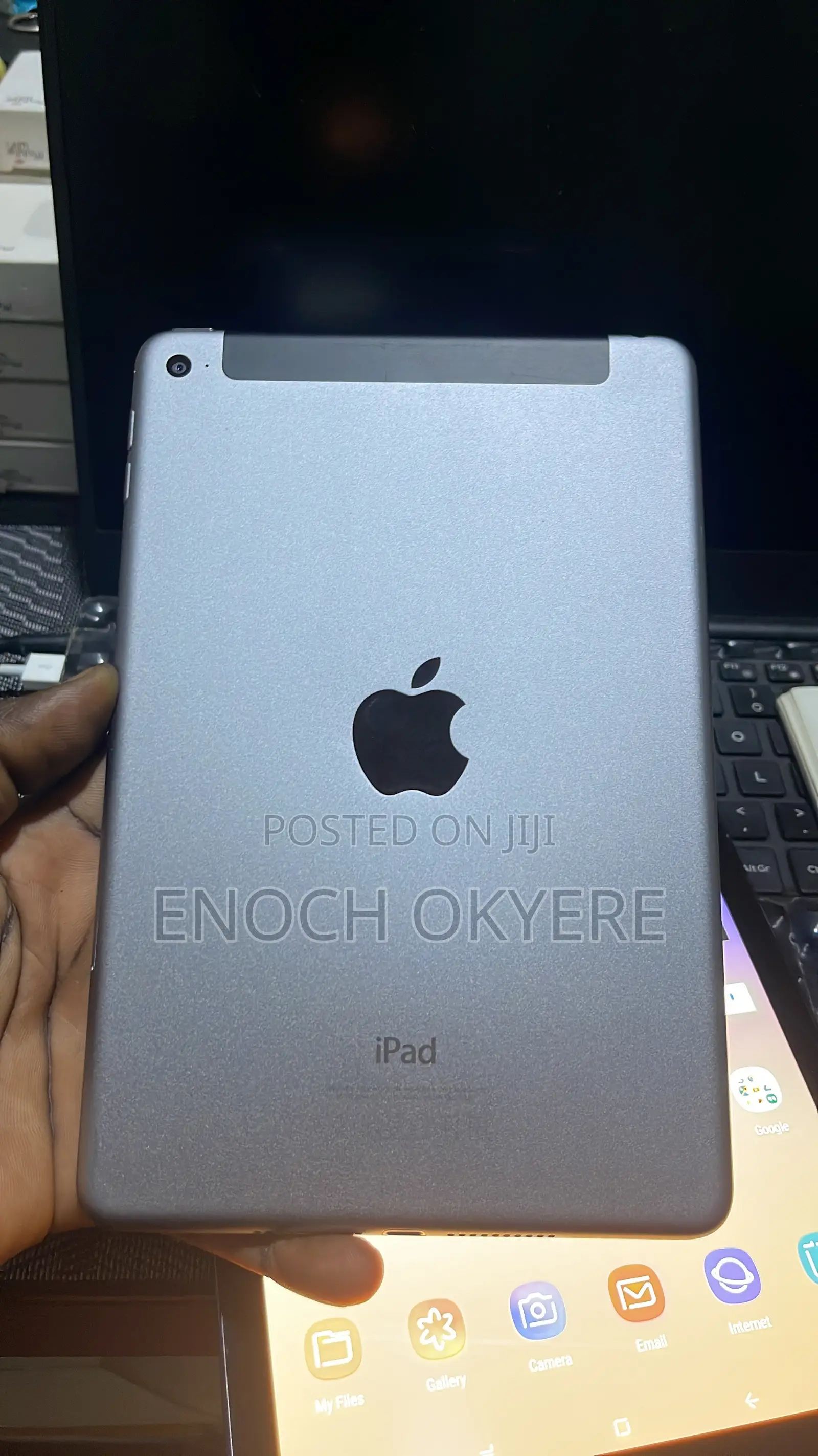Apple iPad mini 4 128 GB Silver