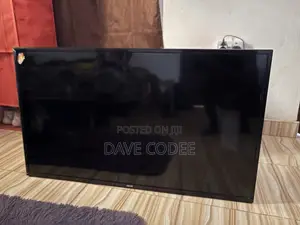 Used 43" Akai Digital Satellite LED TV (Non-Smart)