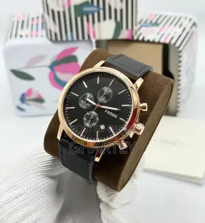 Fossil Men’s Classic Chronograph Leather Watch – Silver Black
