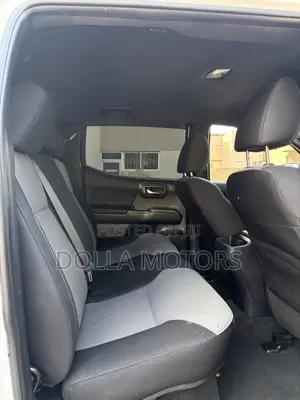 Toyota Tacoma 2022 White
