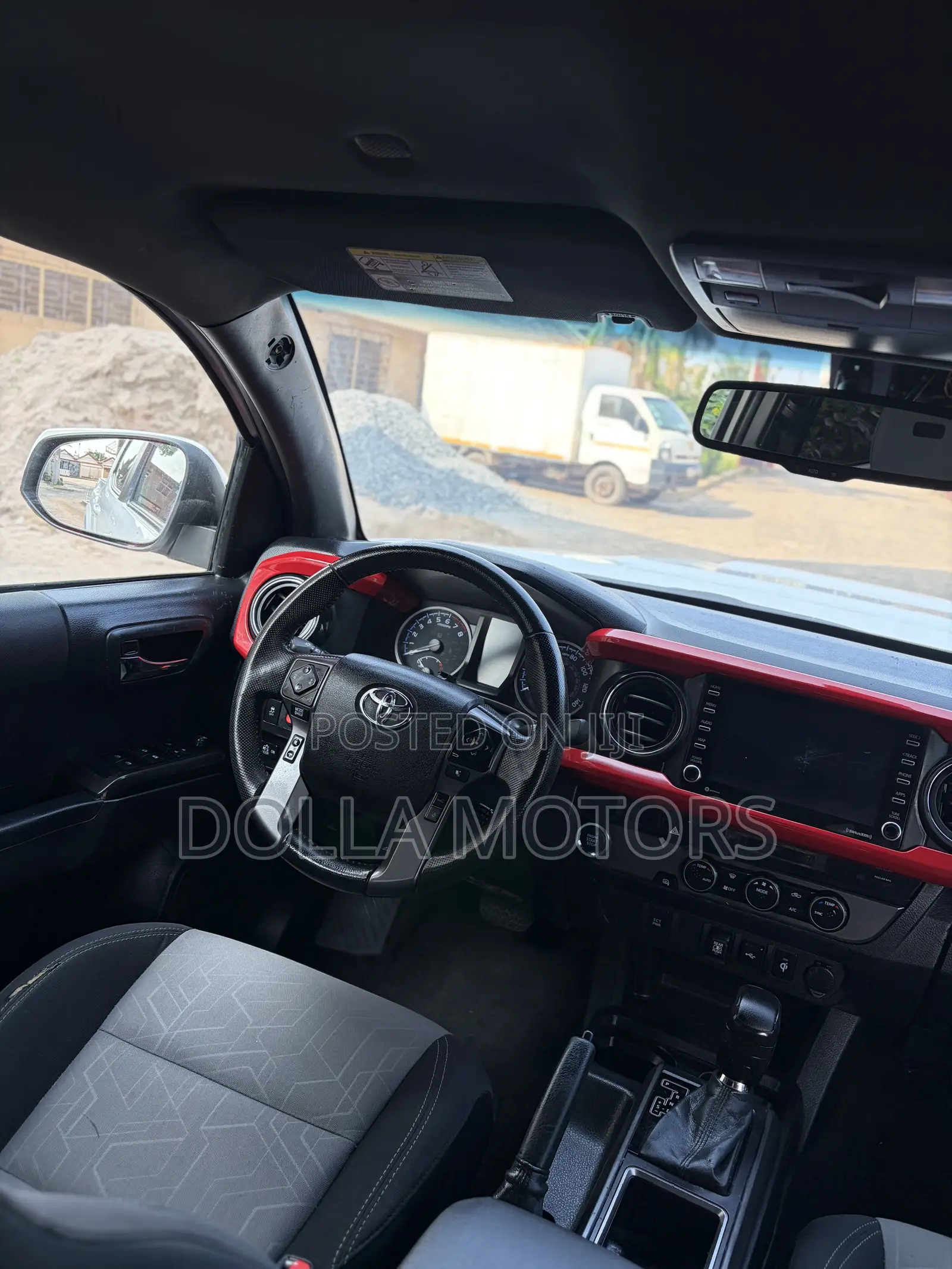 Toyota Tacoma 2022 White