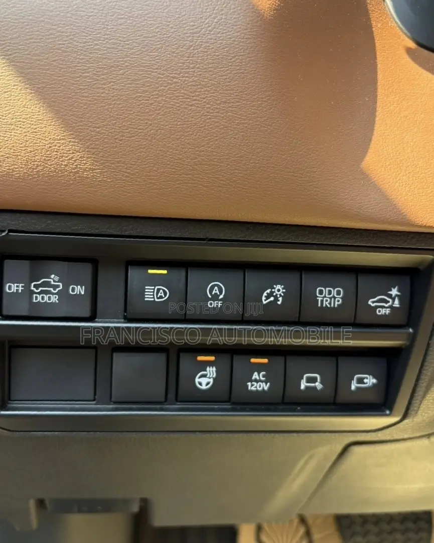 Toyota Tundra 1794 Edition CrewMax 6.5' Bed 2024 Blue