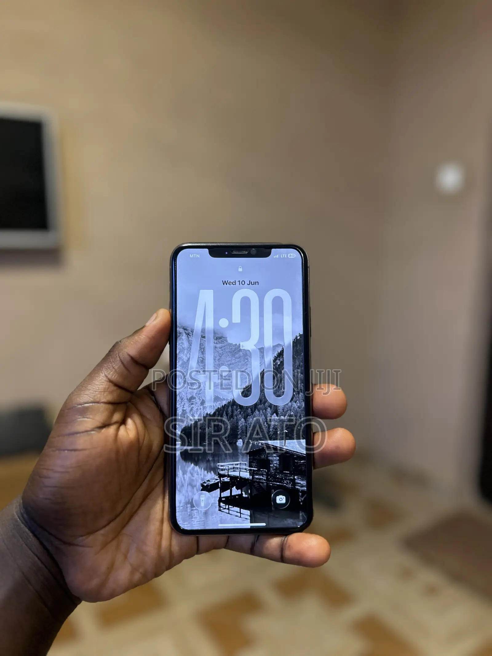 Apple iPhone 11 Pro Max 64 GB Gold