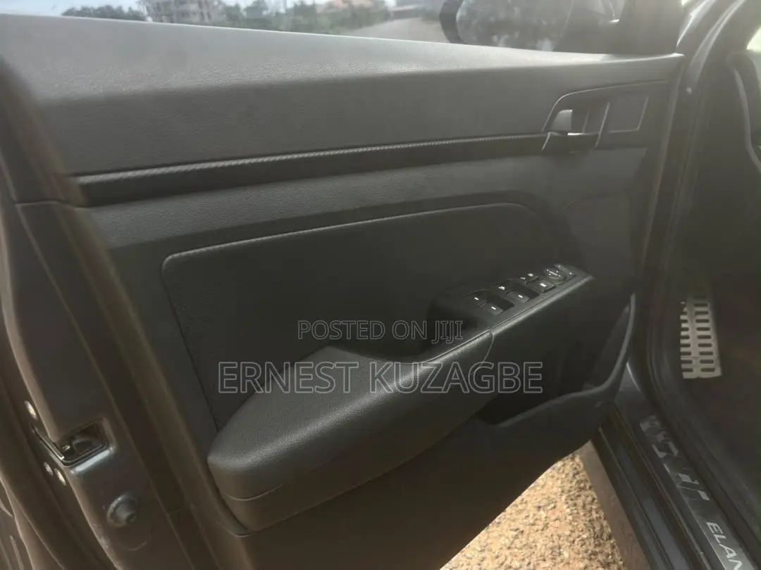 Hyundai Elantra 2020 Black