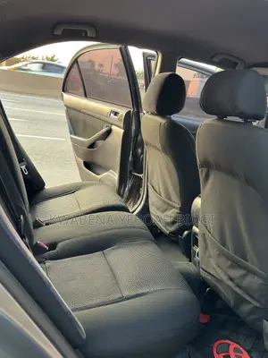 Toyota Avensis 1.8 VVTi 2008 Gray