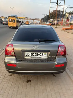 Toyota Avensis 1.8 VVTi 2008 Gray