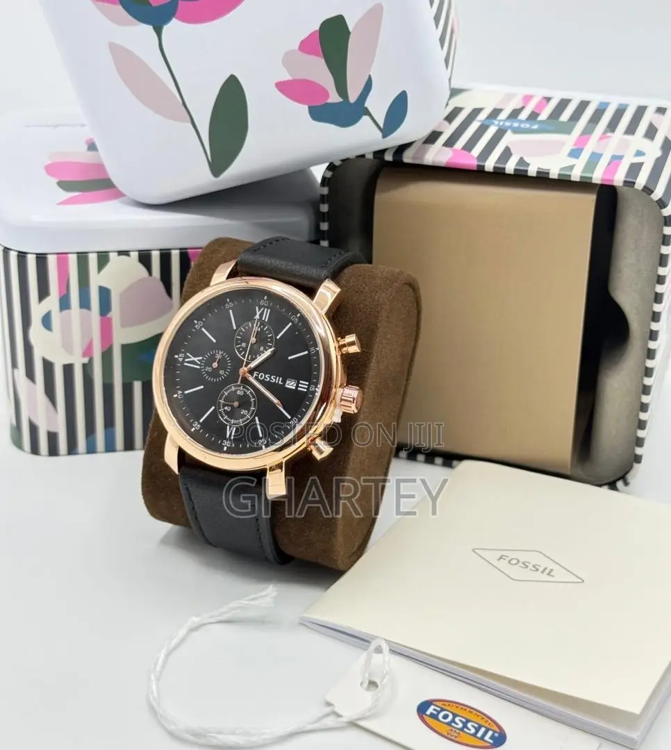 Fossil Men’s Chronograph Watch – Black Dial Genuine Leather Strap