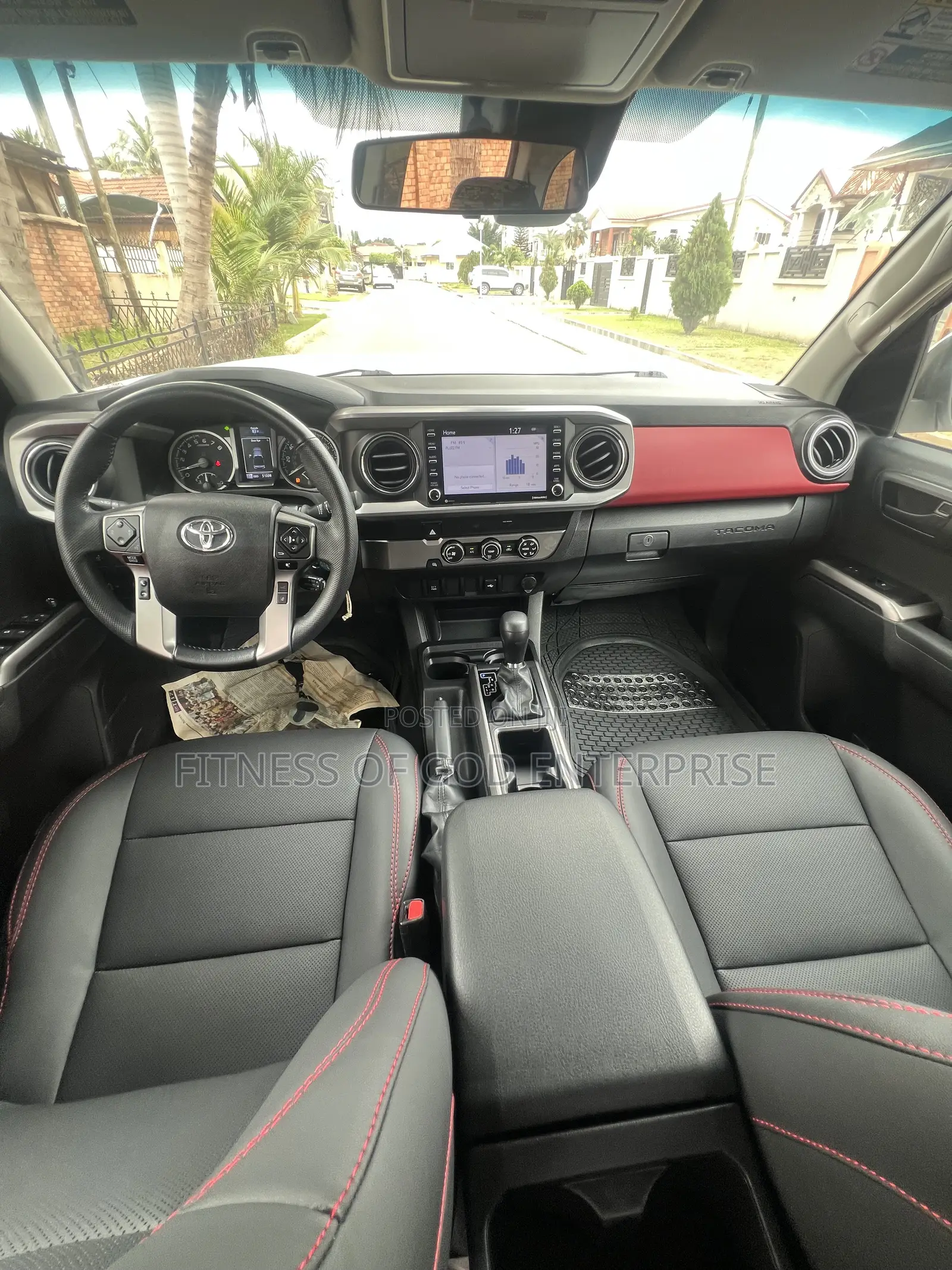 Toyota Tacoma SR5 2022 White