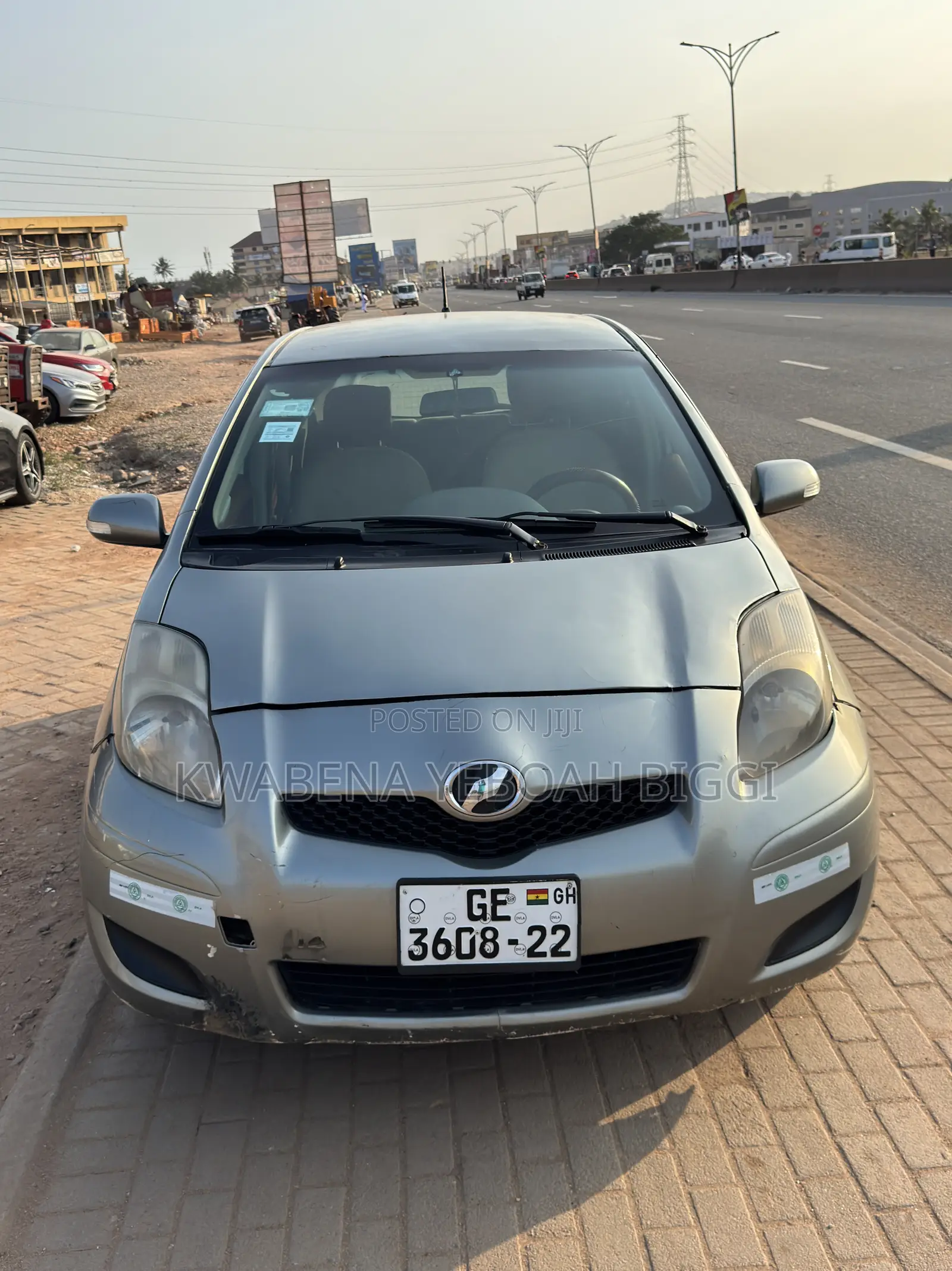 Toyota Vitz 2010 Gray