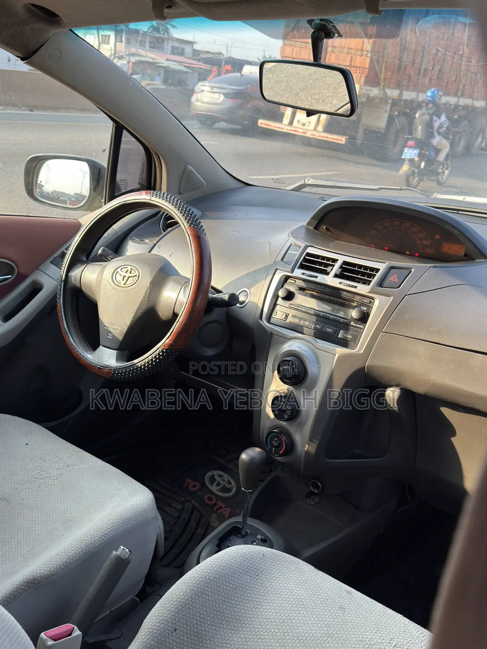 Toyota Vitz 2010 Gray