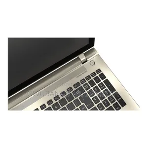Laptop Toshiba Satellite L50D 8GB AMD A10 HDD+SSD 256GB