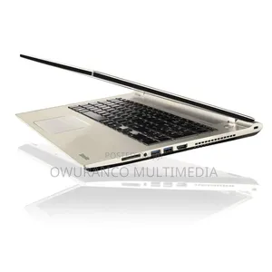 Laptop Toshiba Satellite L50D 8GB AMD A10 HDD+SSD 256GB