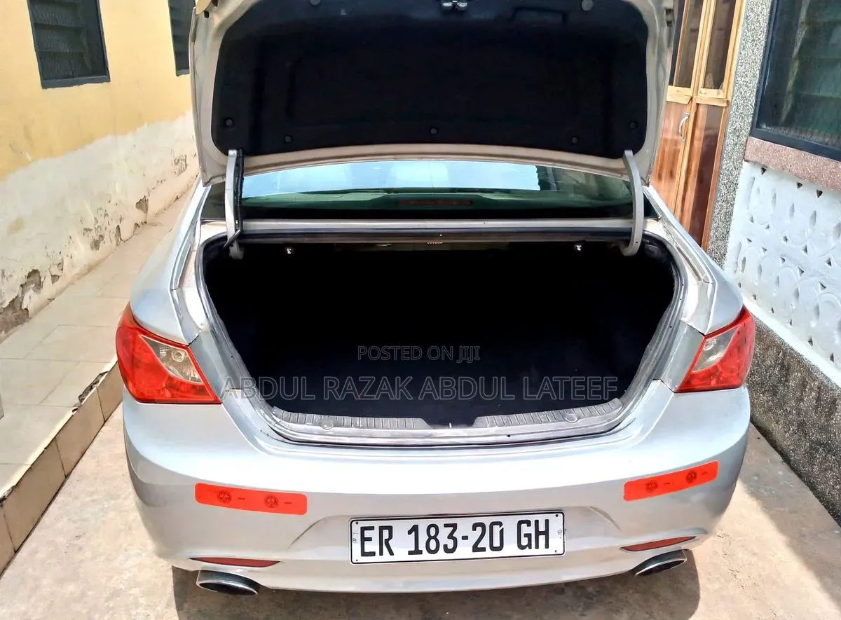 Hyundai Sonata Limited 2.0T Sedan (2.0L 4cyl 6A) 2013 Silver