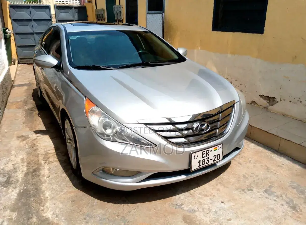 Hyundai Sonata Limited 2.0T Sedan (2.0L 4cyl 6A) 2013 Silver