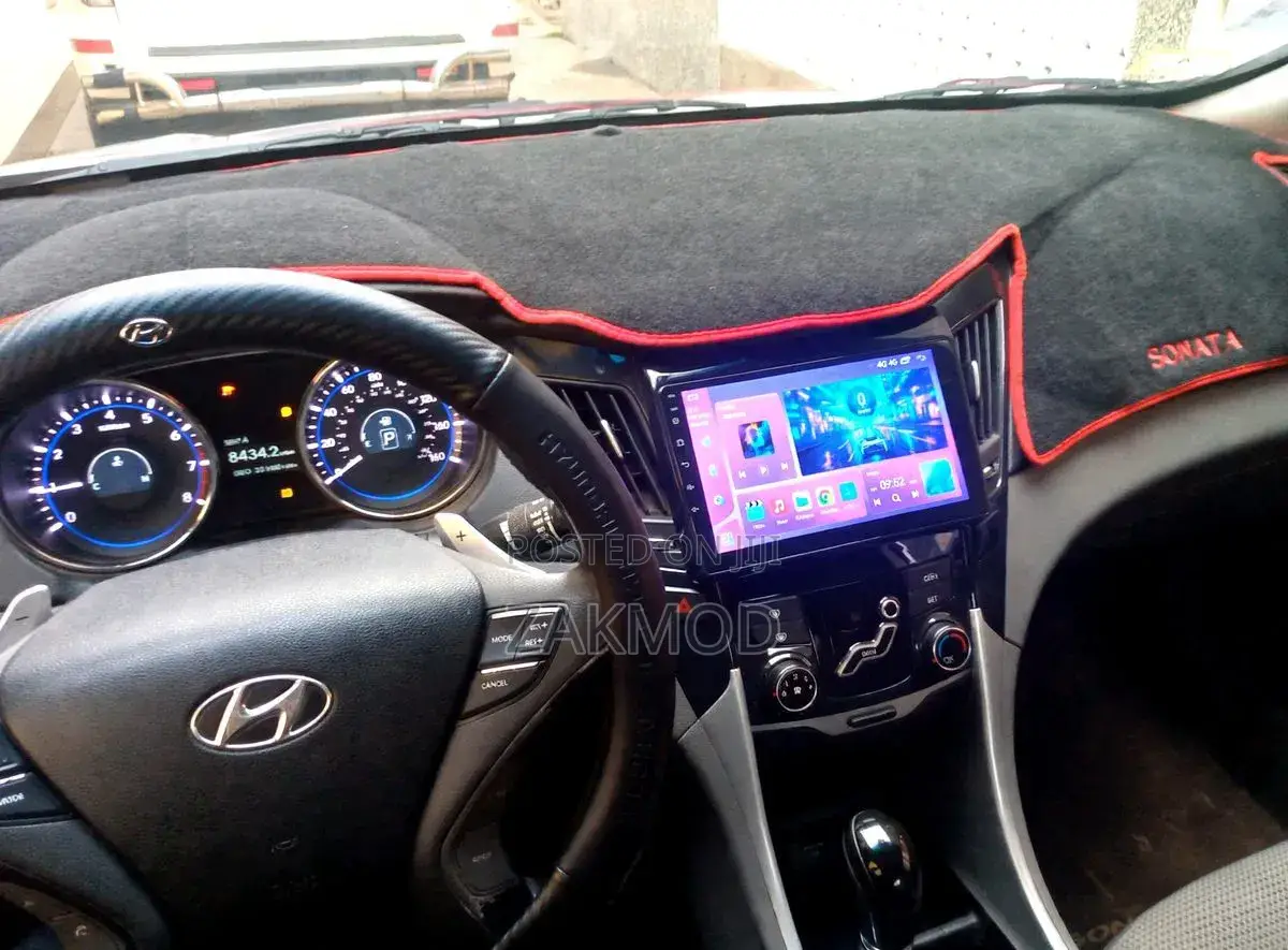 Hyundai Sonata Limited 2.0T Sedan (2.0L 4cyl 6A) 2013 Silver