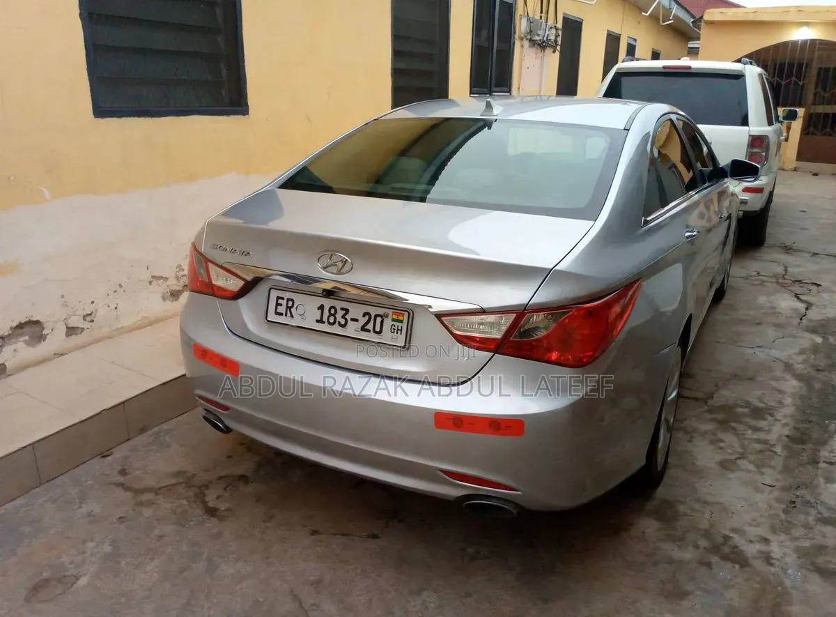 Hyundai Sonata Limited 2.0T Sedan (2.0L 4cyl 6A) 2013 Silver