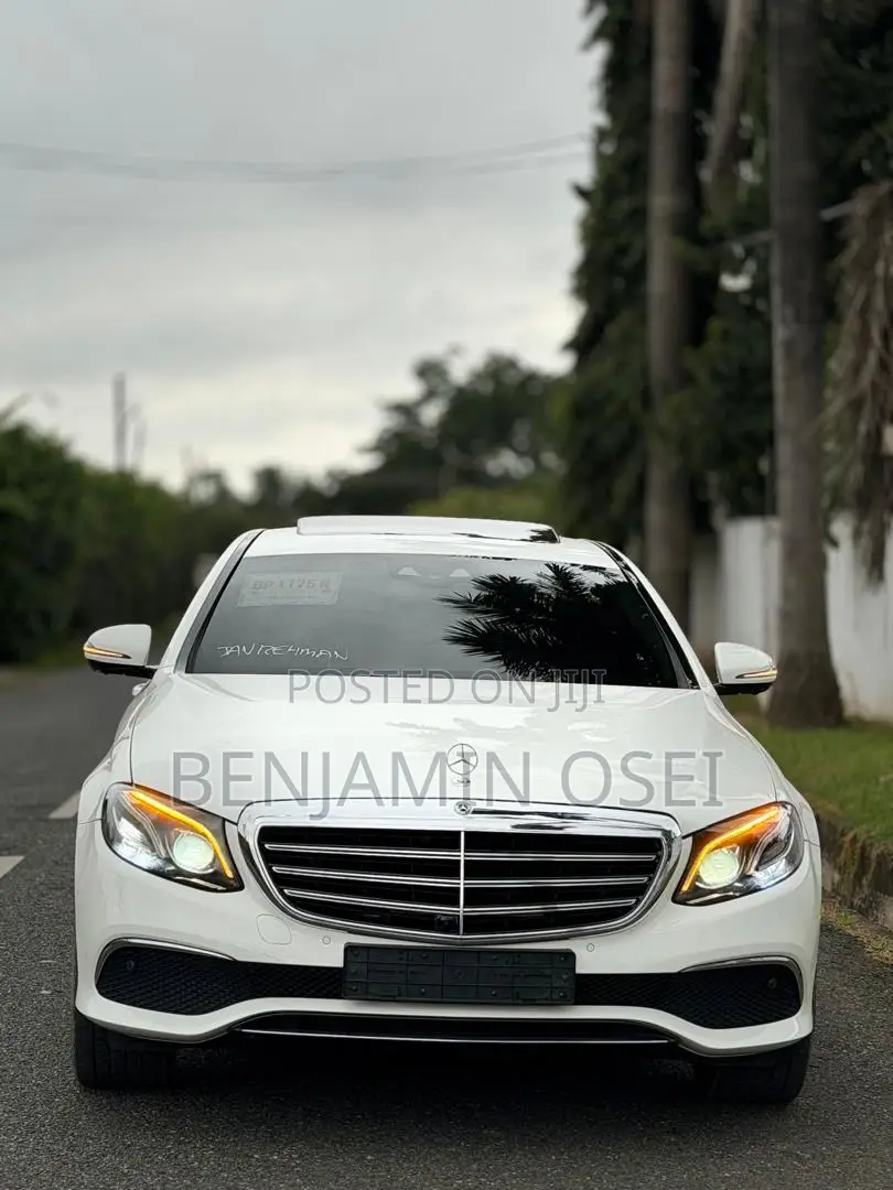 Mercedes-Benz E300 2019 White