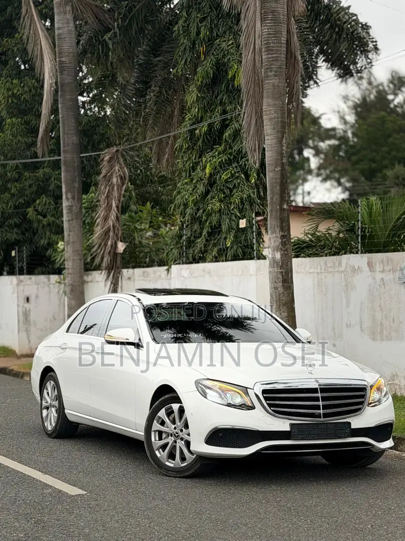 Mercedes-Benz E300 2019 White
