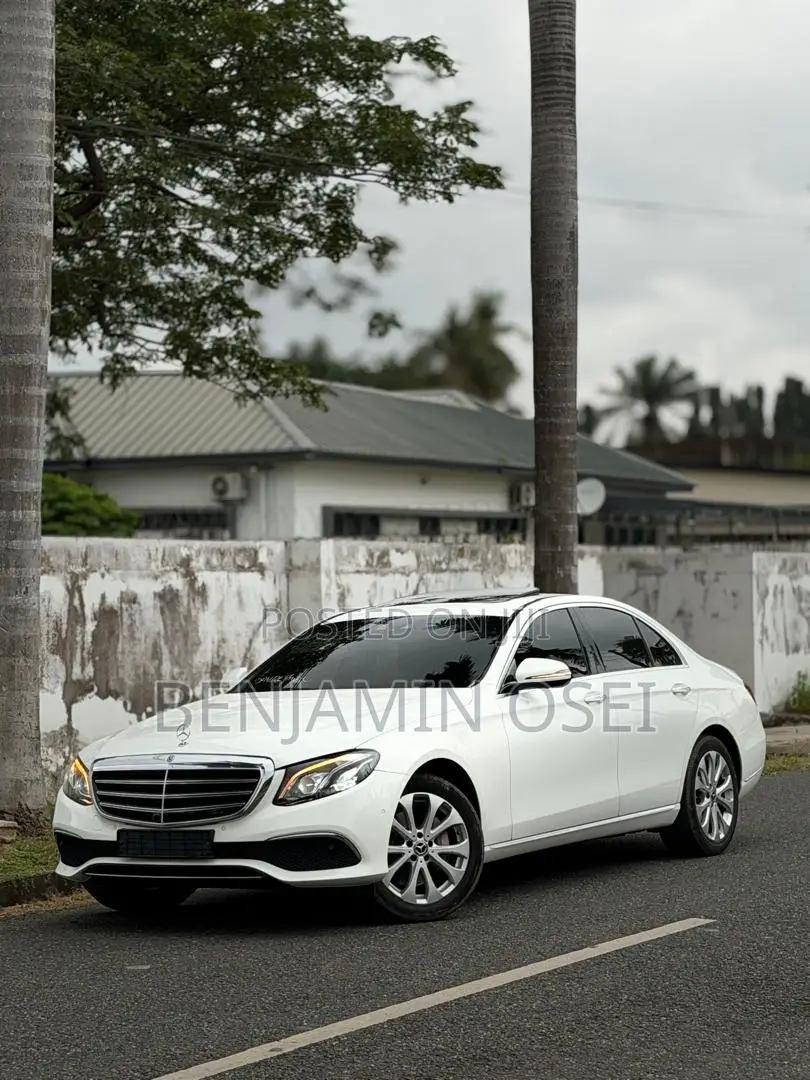 Mercedes-Benz E300 2019 White
