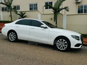 Mercedes-Benz E300 2019 White