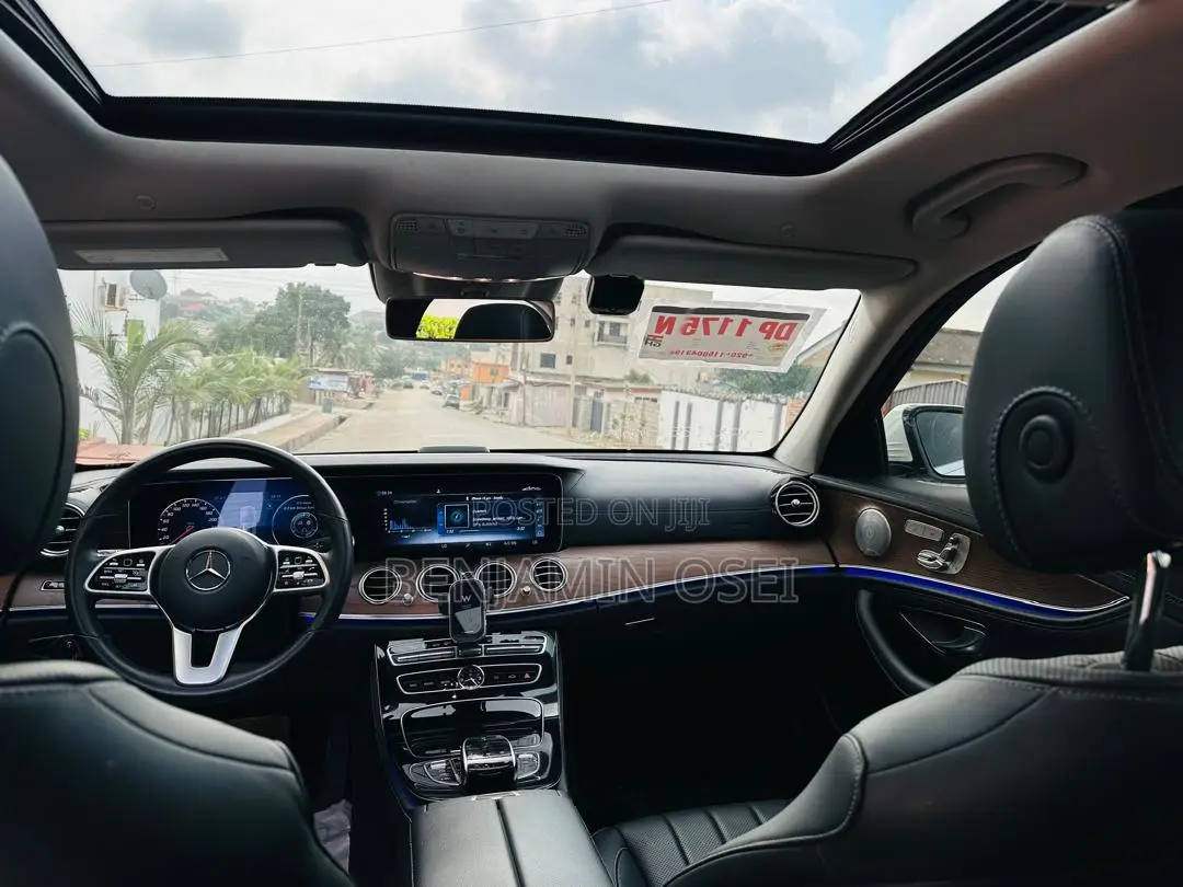 Mercedes-Benz E300 2019 White